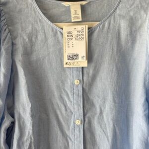 H&M Light Blue Button Down Shirt